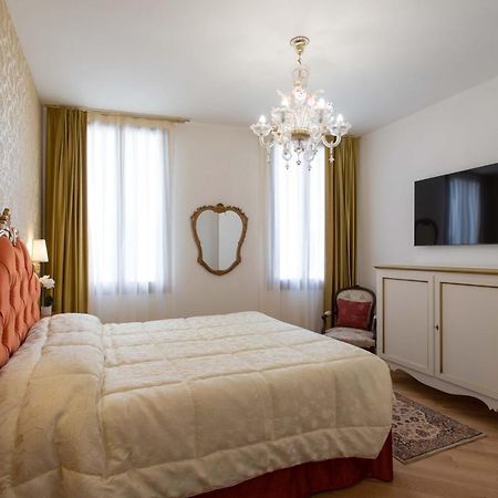 Ca Del Glicine - Charming Apartment On The Canal Venice Luaran gambar