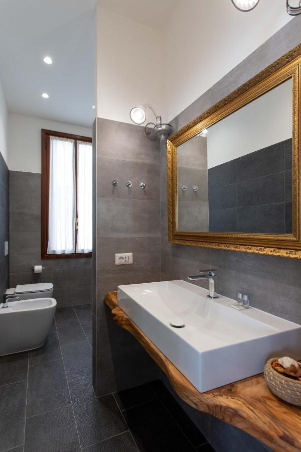 Ca Del Glicine - Charming Apartment On The Canal Venice Luaran gambar