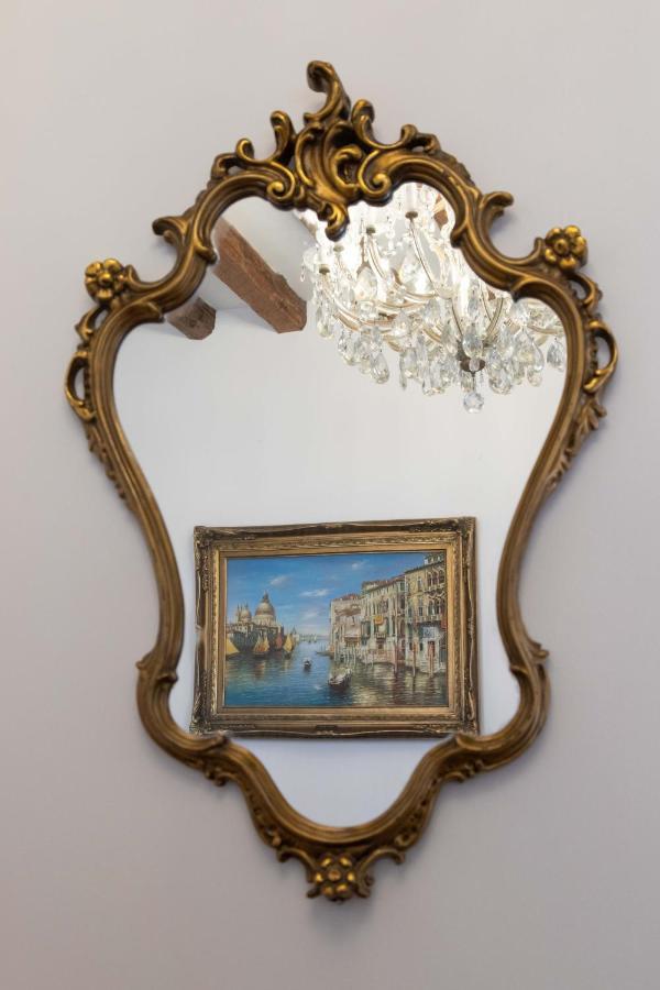 Ca Del Glicine - Charming Apartment On The Canal Venice Luaran gambar