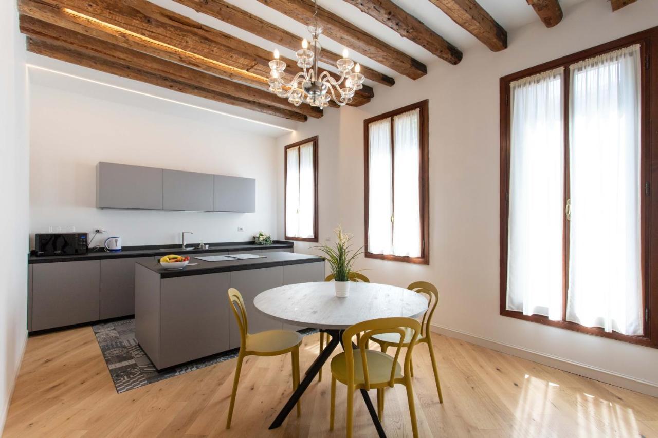 Ca Del Glicine - Charming Apartment On The Canal Venice Luaran gambar